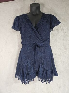 Ami Navy Lace Short Sleeve Romper